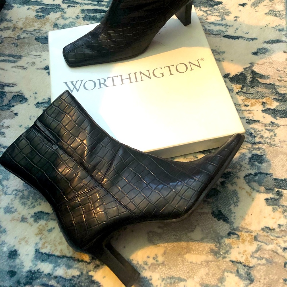 Worthington Black Moc Croco Boots Size 9M